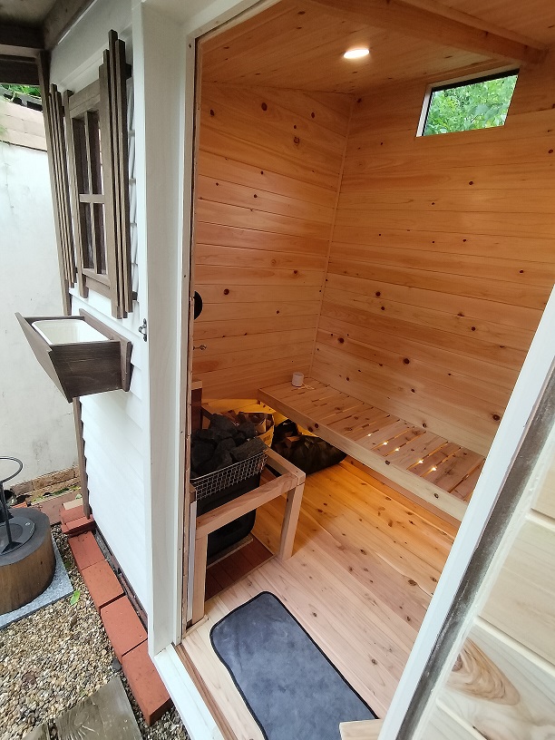 木製三階建て伝統的置物 おおきくてかっこいいです！ （あおば12-Ⅳ型 ゴールデンオーク